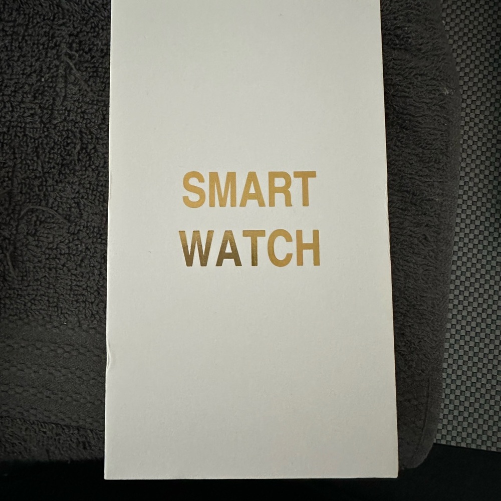 Source Unknown Black Smartwatch with Sleek Design